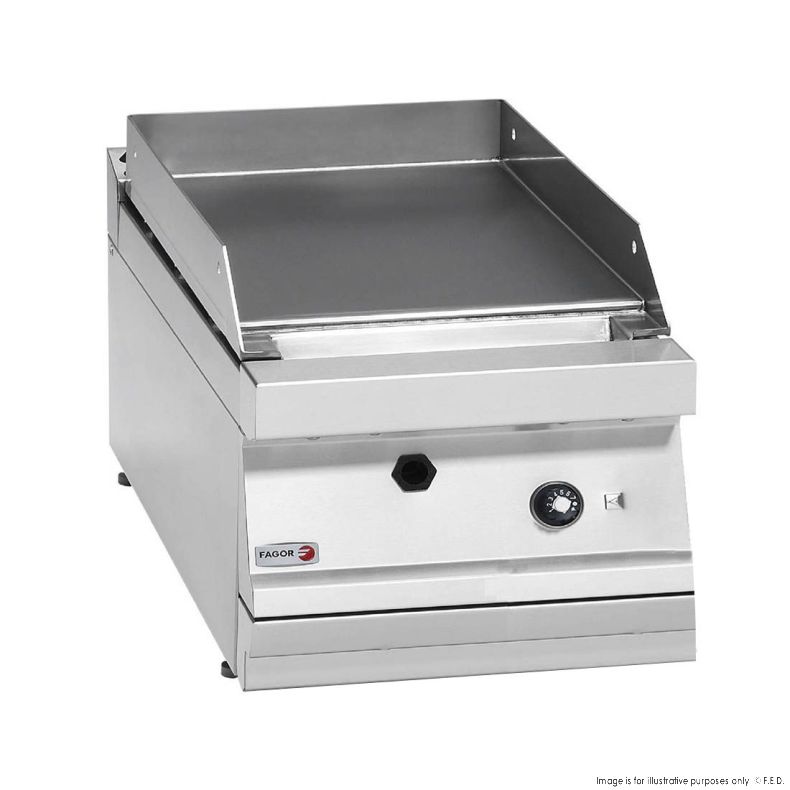 Ex-Showroom: Fagor 700 series natural gas mild steel 1 zone fry top - FTG7-05L-VIC638 main product photo