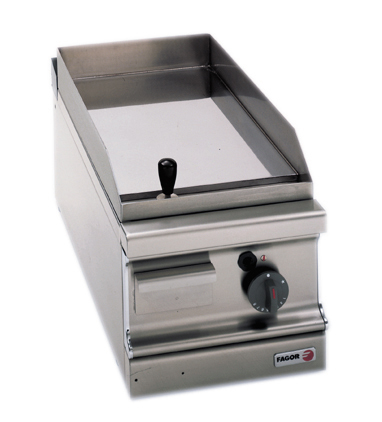 Fagor FTG-C7-05LLPG 700 series LPG chrome 1 zone fry top with thermostatic control