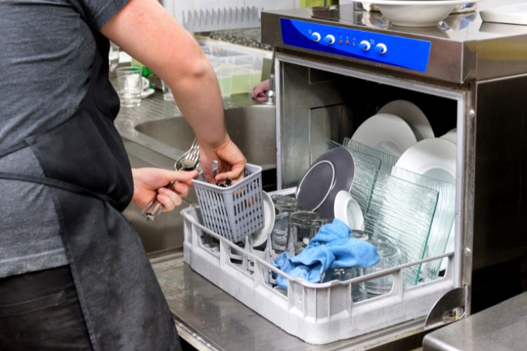 catering equipment for dishes