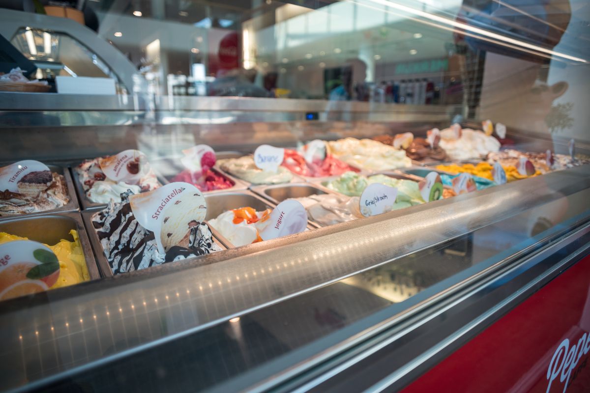 commercial freezer for groceries