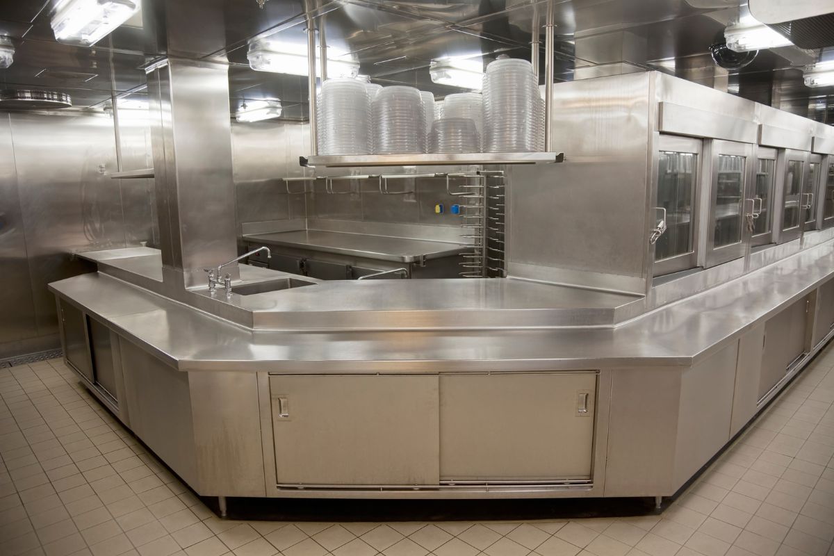 stainless kitchen equipment for restaurant